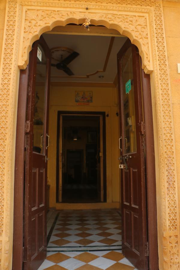 Ratan Hostel Джайсалмер Экстерьер фото